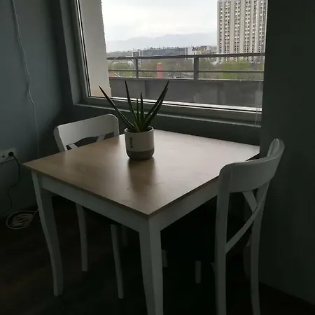 Къща за гости Panorama 2*